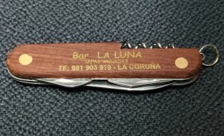 Herramientas manuales de madera y metal