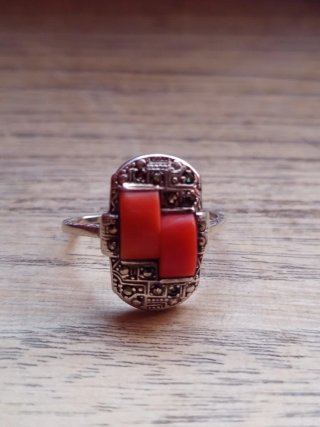 Anillo Art Déco Plata Coral y Marcasitas