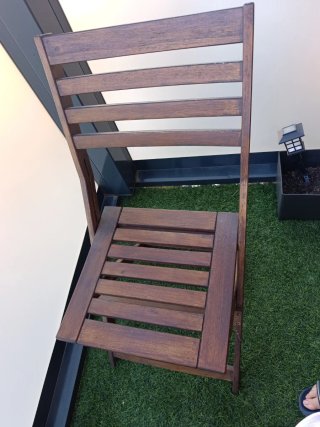 Conjunto mesa y sillas madera terraza