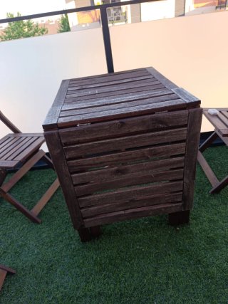 Conjunto mesa y sillas madera terraza