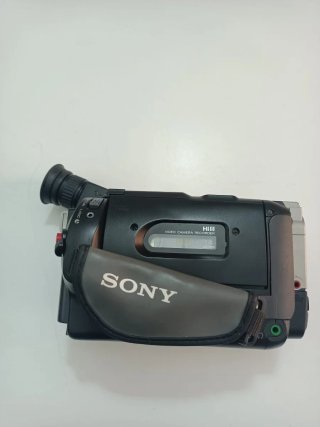 Sony Handycam Hi8 XR CCD-TR845E funzionante
