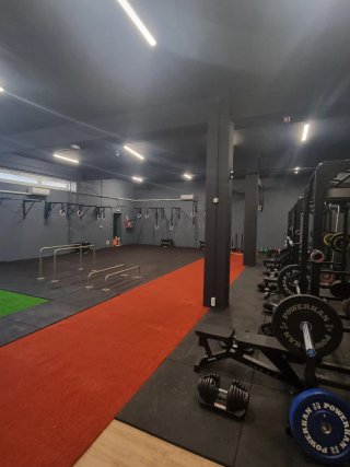 Se alquila espacio para entrenadores personales