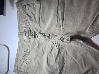 Bermuda estilo chino hombre beige