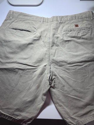 Bermuda estilo chino hombre beige