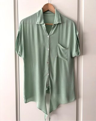 Blusa verde agua oversize fluida Talla S