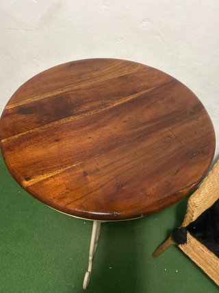 Mesa redonda forja blanca y tablero madera