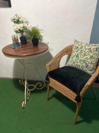 Mesa redonda forja blanca y tablero madera