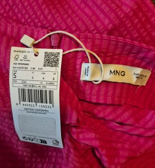Vestido fucsia mangas abullonadas