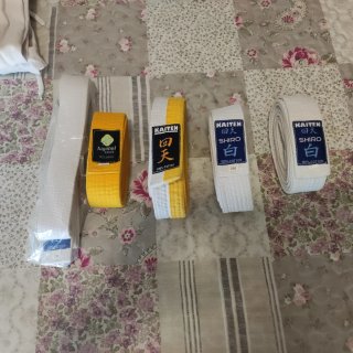 Karate. Trajes y sueltos