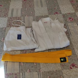Karate. Trajes y sueltos