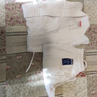 Karate. Trajes y sueltos