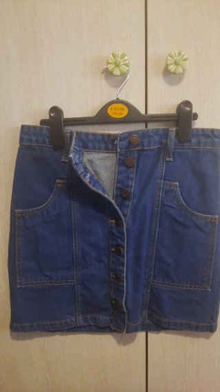 Falda vaquera azul talla 36