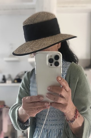 Sombrero Seeberger beige y negro