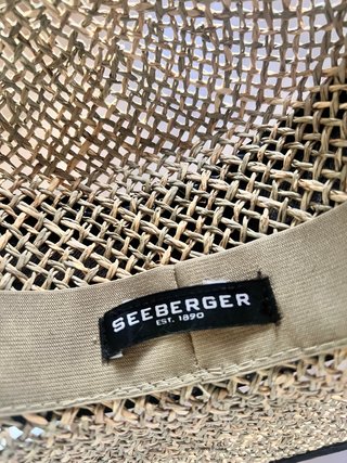 Sombrero Seeberger beige y negro