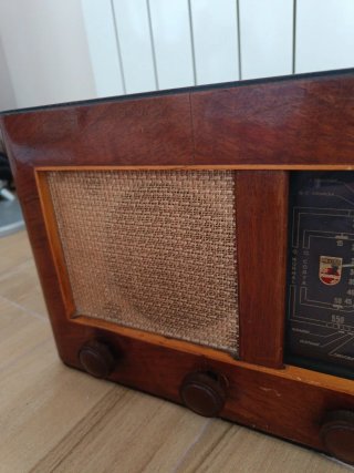 Radio Philips Antigua 44-A