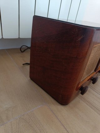 Radio Philips Antigua 44-A