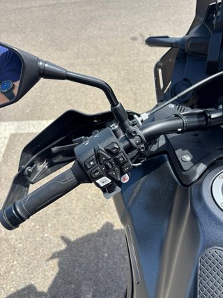 Honda Africa Twin Negra/Gris con DCT