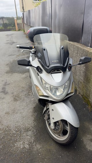 Kymco Xciting 250 - Maxi Scooter Automática
