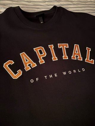 Sudadera H&M Capitá of the World XL
