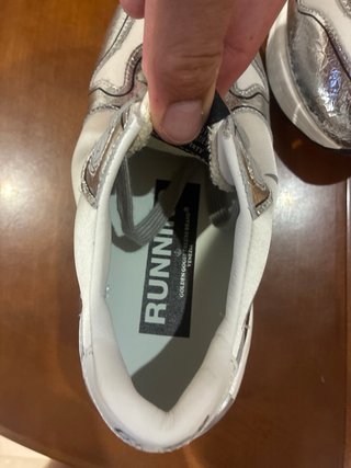 Golden Goose Caja Zapatillas