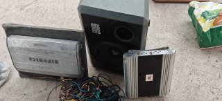 Amplificador Hifonics Zeus y JBL + Subwoofer