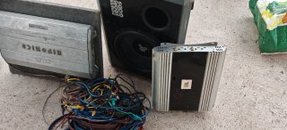 Amplificador Hifonics Zeus y JBL + Subwoofer