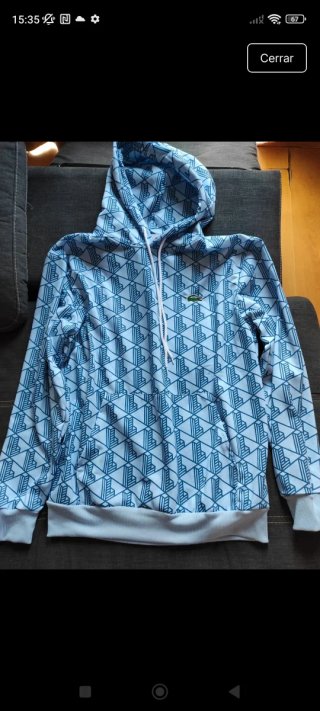 Sudadera Lacoste azul con estampado