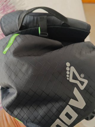 Mochila Inov8 25L Negra