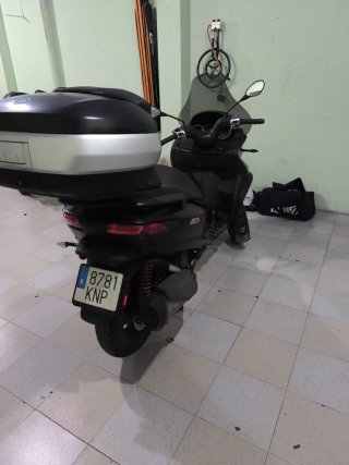 Piaggio MP3 350cc 2018 Negro LT carnet de coche.