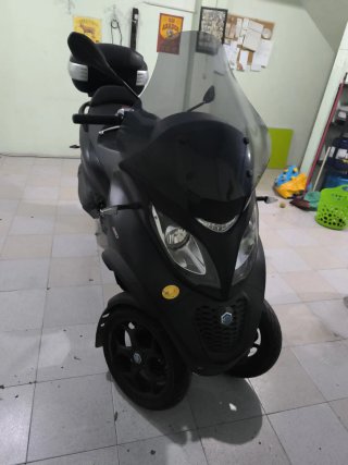 Piaggio MP3 350cc 2018 Negro LT carnet de coche.