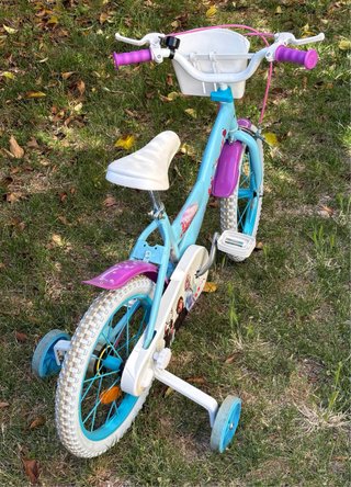 Se Vende Bicicleta Frozen con ruedines