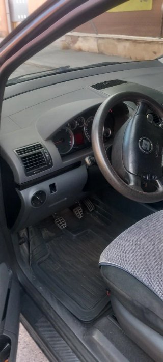 SEAT Alhambra 2005