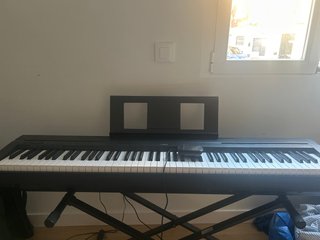 Yamaha P-45 B piano digital + pedal, atril