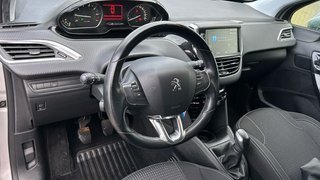 Peugeot 208 1.2L PURETECH 81KW ALLURE 110 5P