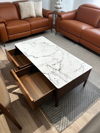 NOVEDAD REBAJAS! Elegante y clásica mesa de centro
