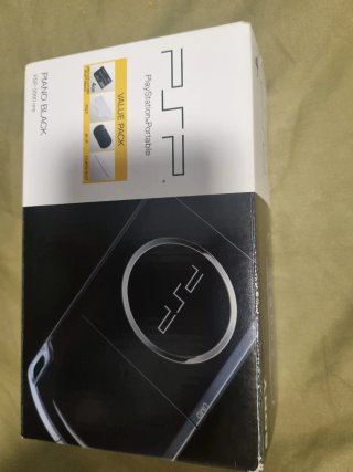 PSP 3000 Piano Black Value Pack