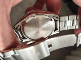 Reloj Casio Edifice Negro y Plateado
