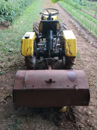 Tractor Pasquali con rotovator
