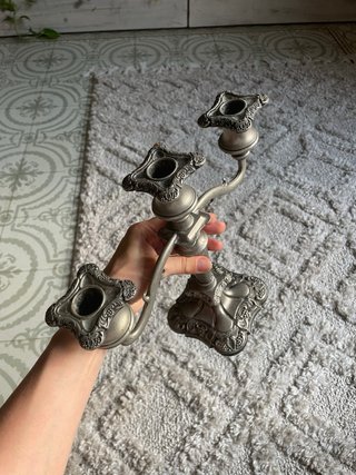 Candelabro vintage de metal plateado