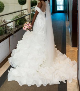 Vestido de Novia Sirena + velo de perlas