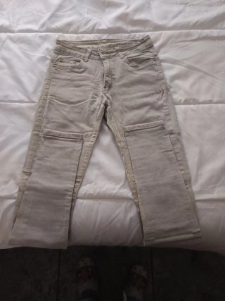 Pantalón beige talla M