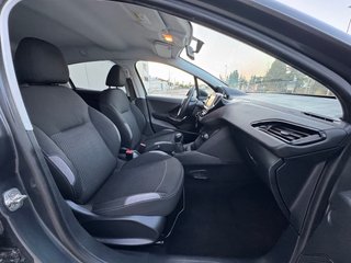 Peugeot 208 Allure 2016 ( 65.000 KM )