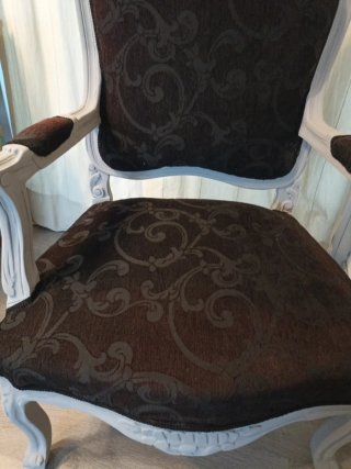 Sillón estilo Luis XV vintage, retro