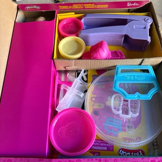 Play-Doh Barbie Ruffles & Bows Set