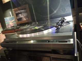 Tocadiscos Onkyo Auto-Return Belt Drive