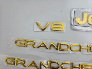 Anagramas Jeep V8 Grand Cherokee 4x4 Dorados