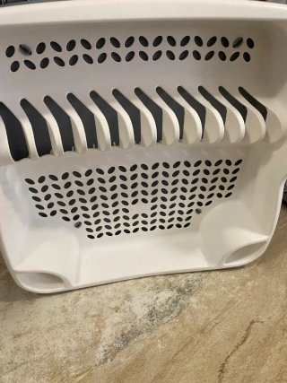 Escurreplatos blanco con cubertero