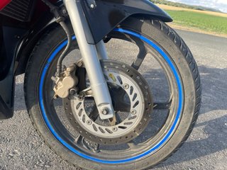 Honda CBR125R Roja y Negra