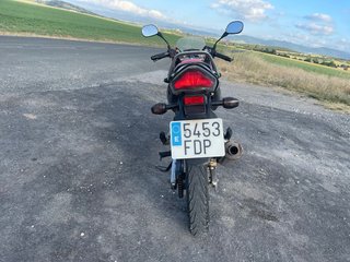 Honda CBR125R Roja y Negra