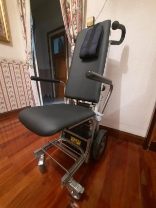 Salvaescaleras con motor